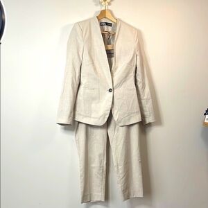 Zara Cream Classic Suit Set for Business Elegance